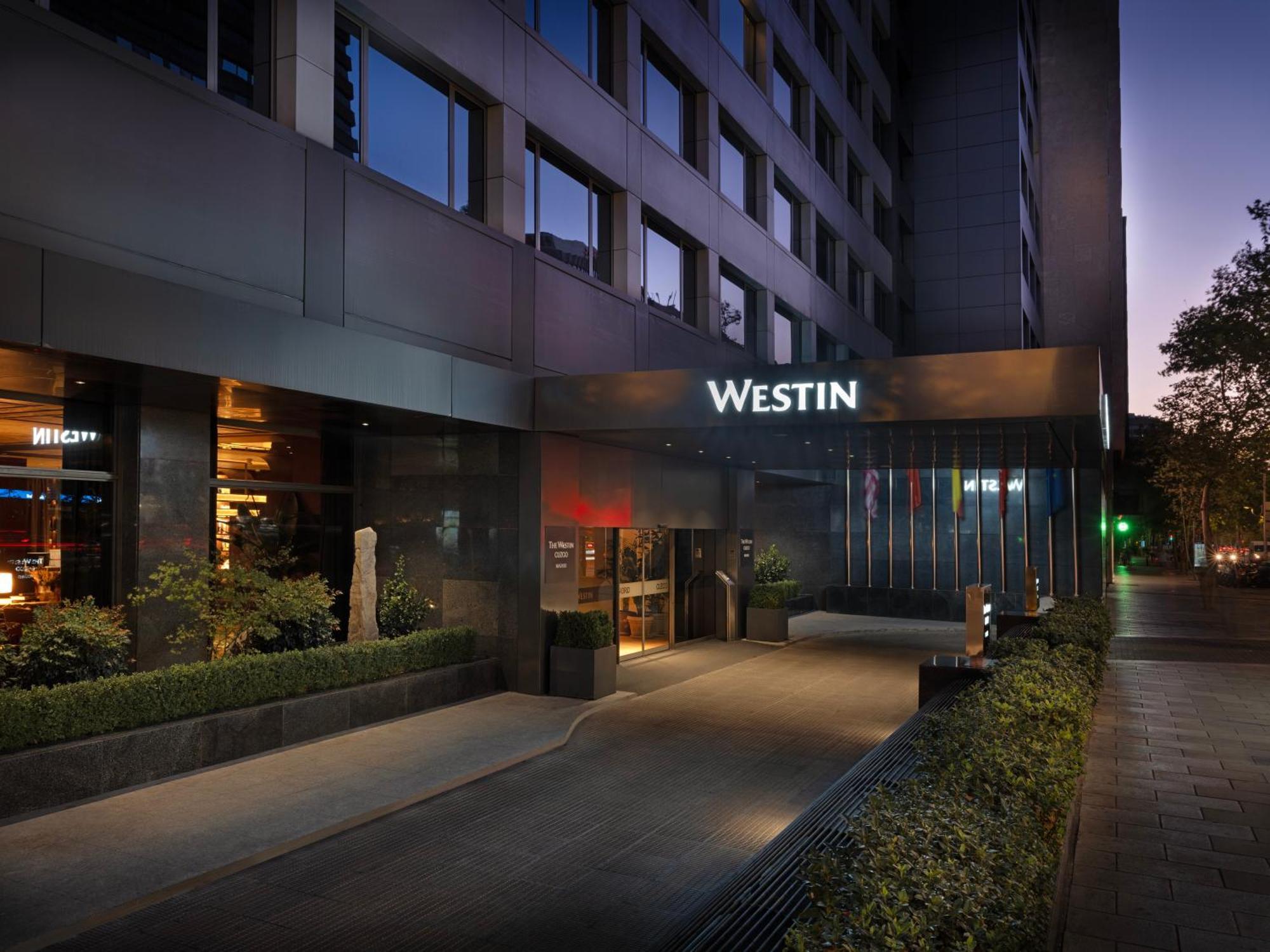 The Westin Madrid Cuzco Hotell Exteriör bild